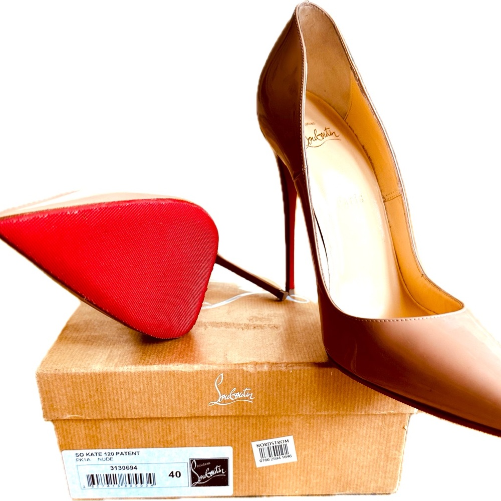 Christian Louboutin So Kate 120 Patent Pump size 40